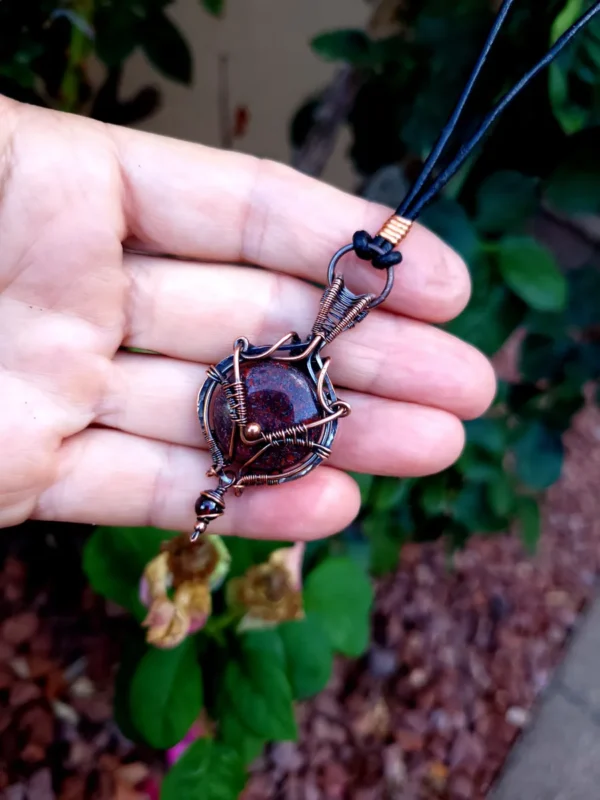 🥀Blood Stone & Garnet Copper Pendant - Image 3