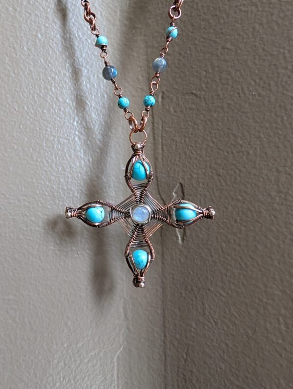 Contemporary Religious Cross Chain - Image 2